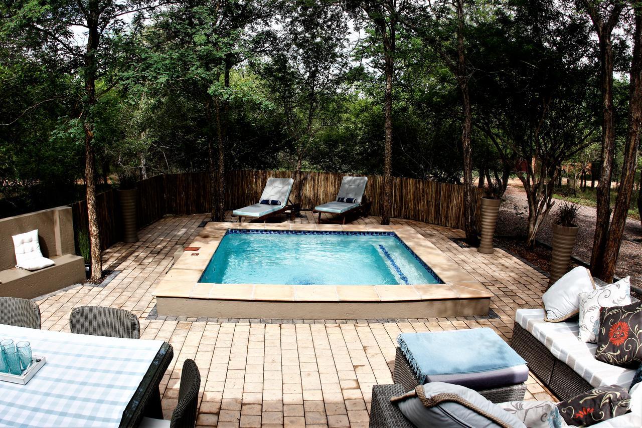 Luvivane Luxury Villa & Cottage Marloth Park Exterior photo